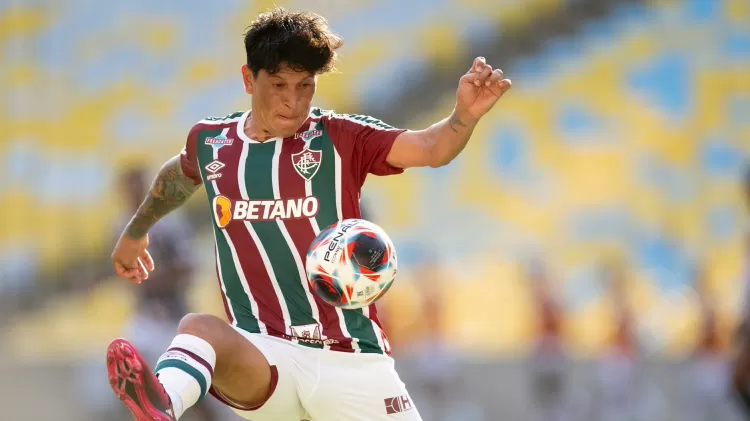 Fluminense vence com dois gols de Cano e bicicleta de Keno
