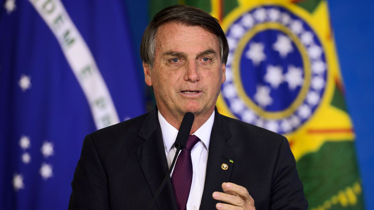 Bolsonaro pede que TCU fique com joias até decisão final