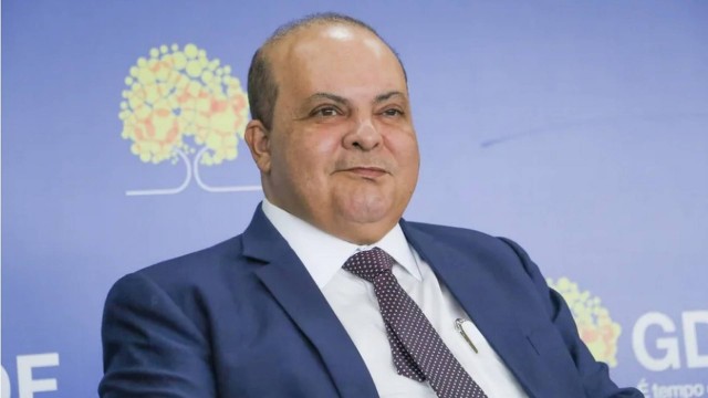 Ibaneis é autorizado por Moraes a retornar ao comando do DF