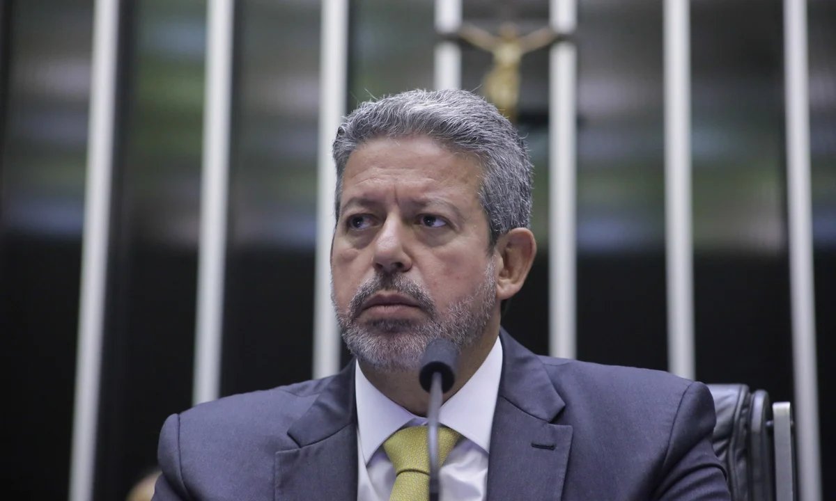 Gilmar tranca ações da Lava Jato e libera bens de Arthur Lira