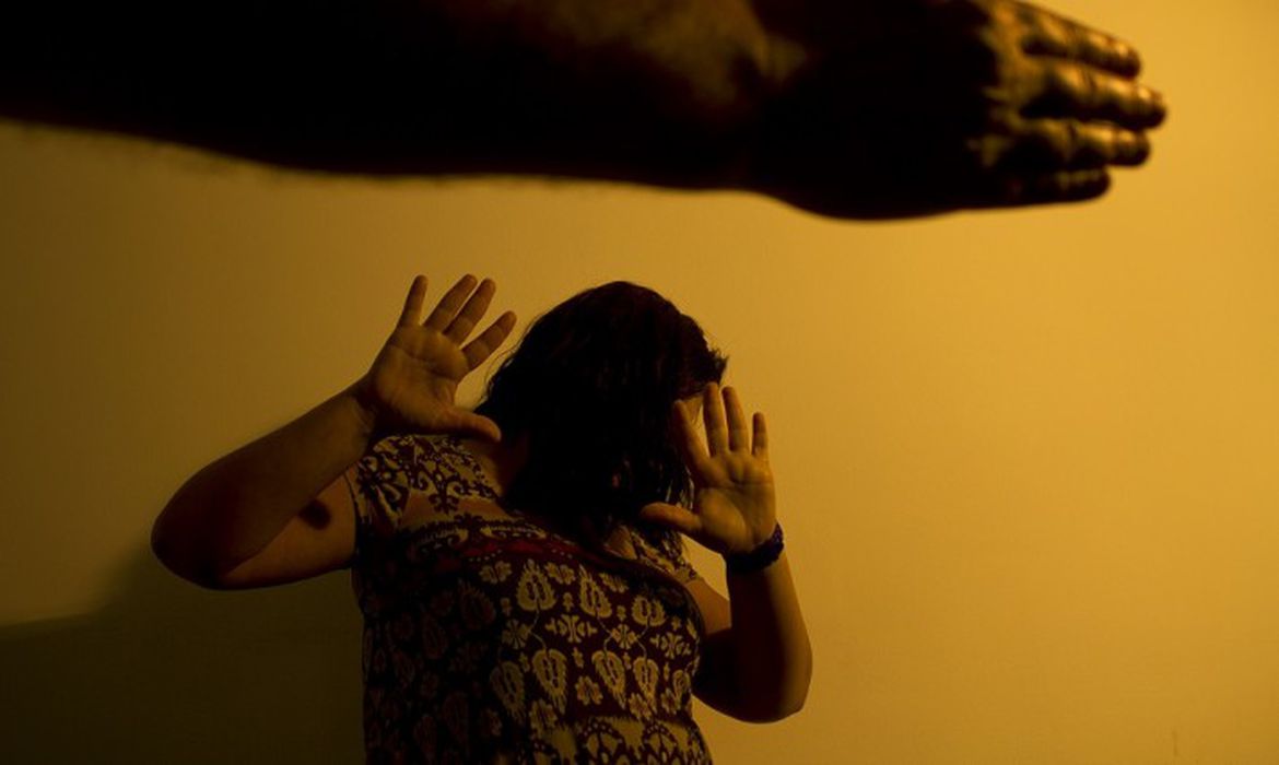 Operação Átria prende mais de 4 mil por violência contra a mulher