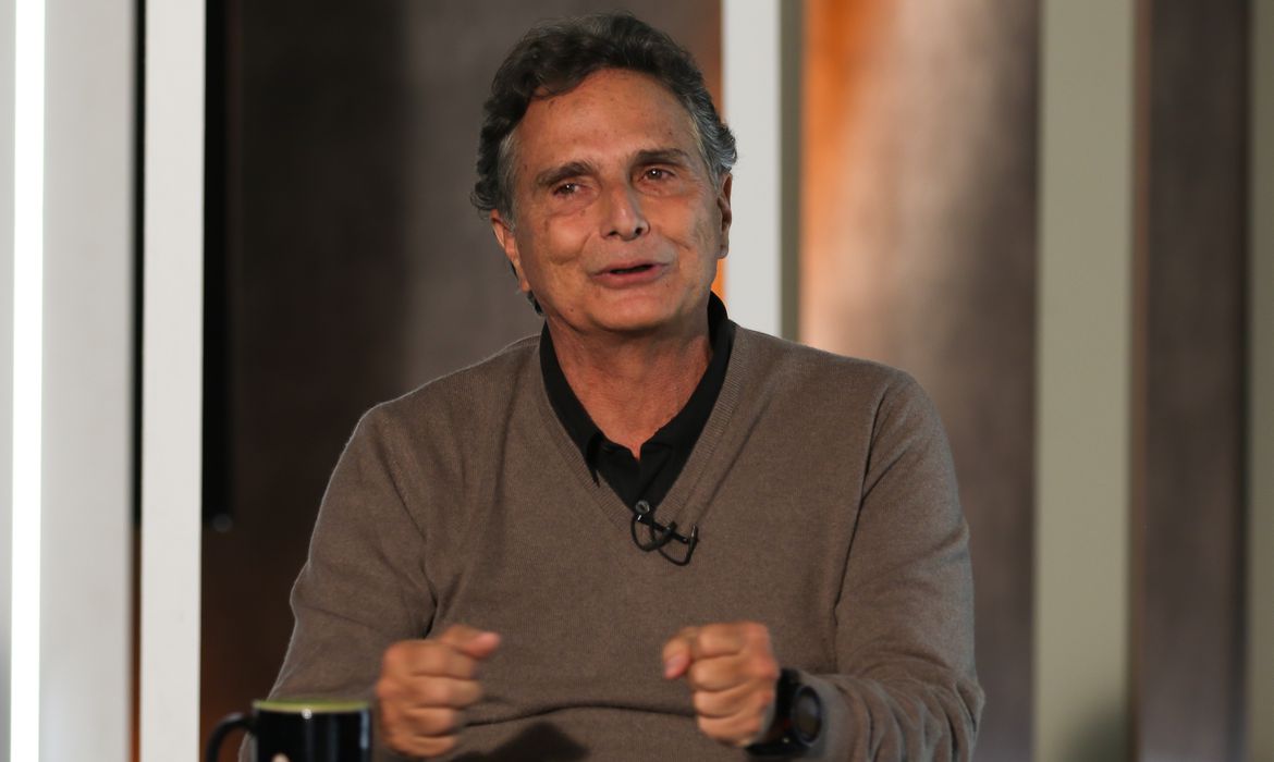 Nelson Piquet é condenado por crimes de racismo e homofobia