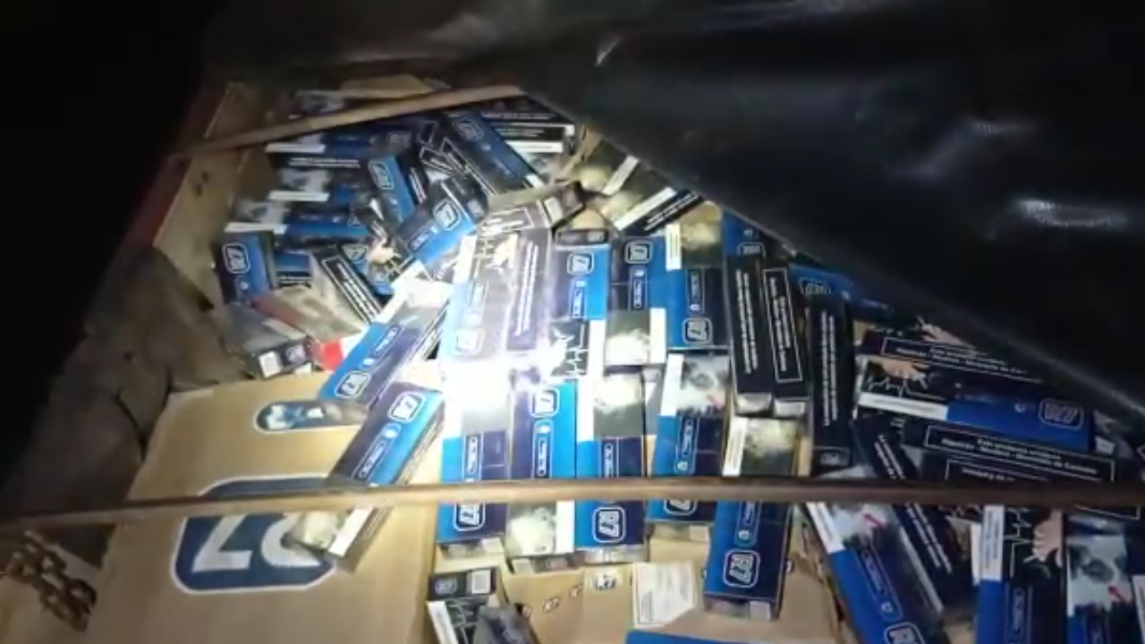 Homem é detido com carga de cigarros contrabandeados do Paraguai