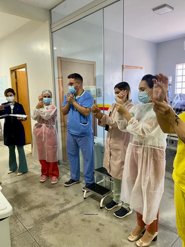 HSLMB aborda cinco momentos da higiene das mãos