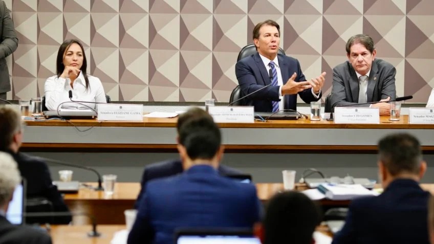 Atos antidemocráticos de 8/1: presidente e relatora são eleitos para conduzir CPMI