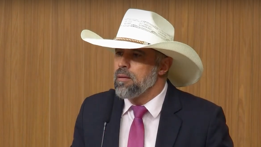 PF vai pedir prisão de deputado que afirmou ter bancado manifestações golpistas