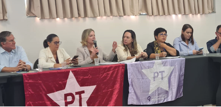 Gleisi quer PT e base de Lula unidos nas eleições em Goiás