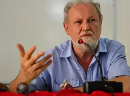 CPI do MST convoca João Pedro Stédile para prestar depoimento