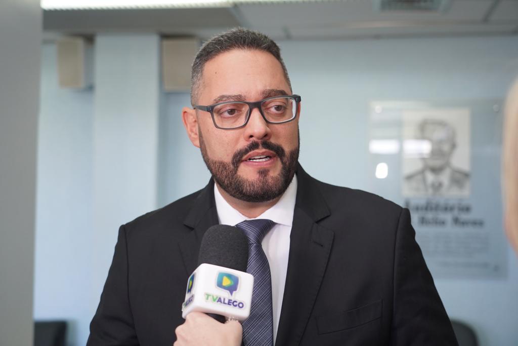 Virmondes propõe política para fortalecer a produção do níquel no Oeste Goiano