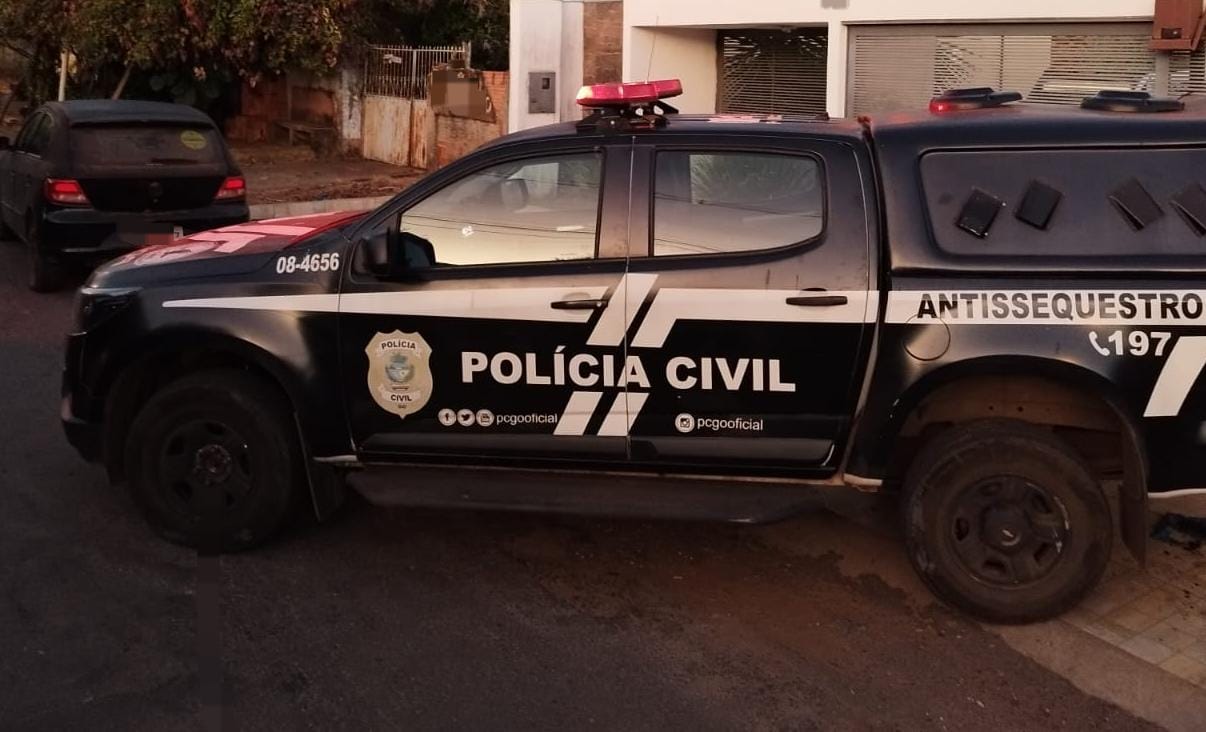 Polícia Civil de Goiás prende suspeito de extorsão e roubo em operação contra agiotas