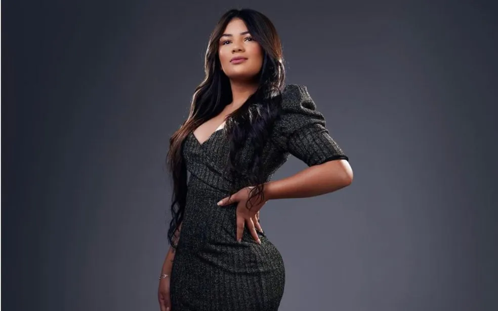 Cantora Vivi Araújo morre em acidente em Goiás