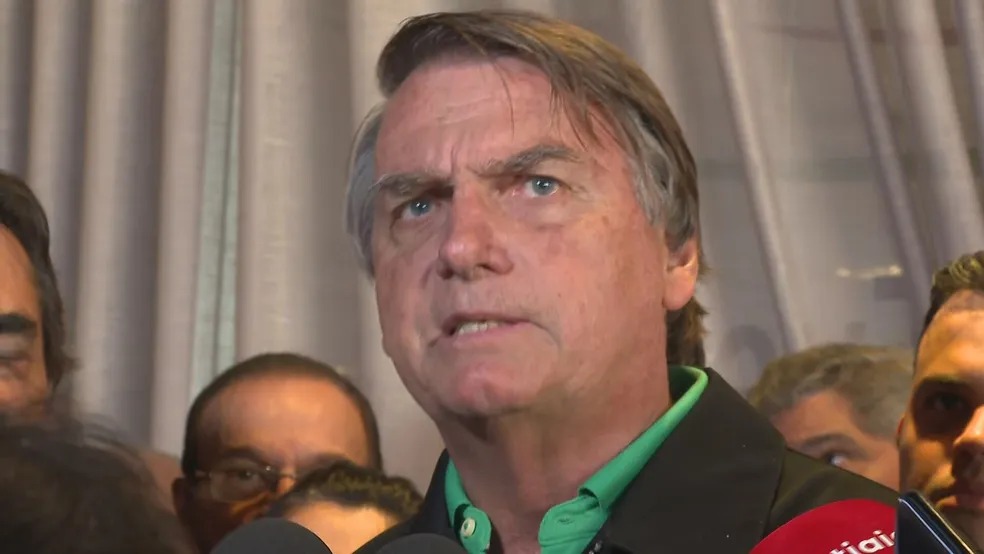 “Levei outra facada” lamenta Bolsonaro após condenação no TSE