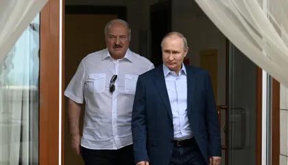 Líder de Belarus garante: "Nenhum inimigo pisará na nossa terra"