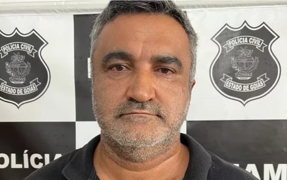 Empresário é preso por suspeita de importunação sexual contra funcionárias, em Anápolis