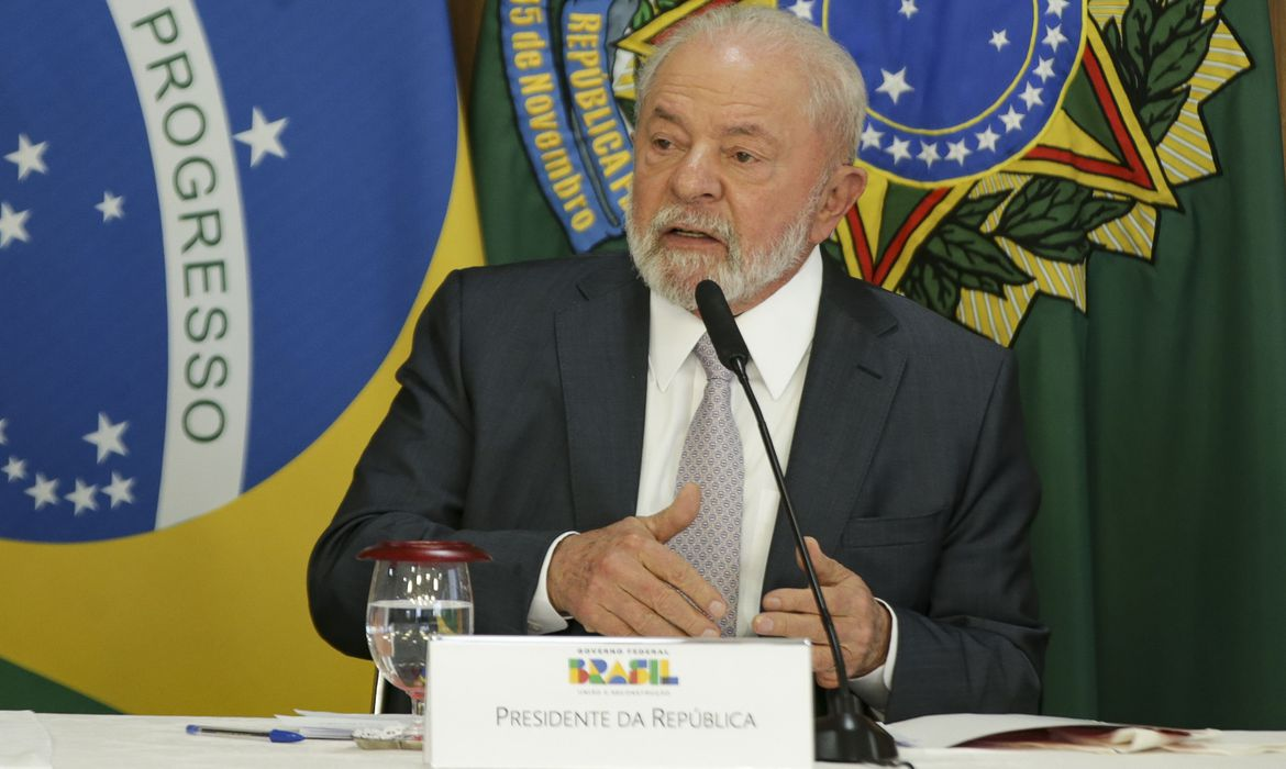 Presidente diz que governo fará nova revolução industrial