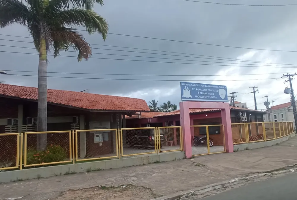 Homem de 28 anos é detido após marcar encontro com criança de 9 anos