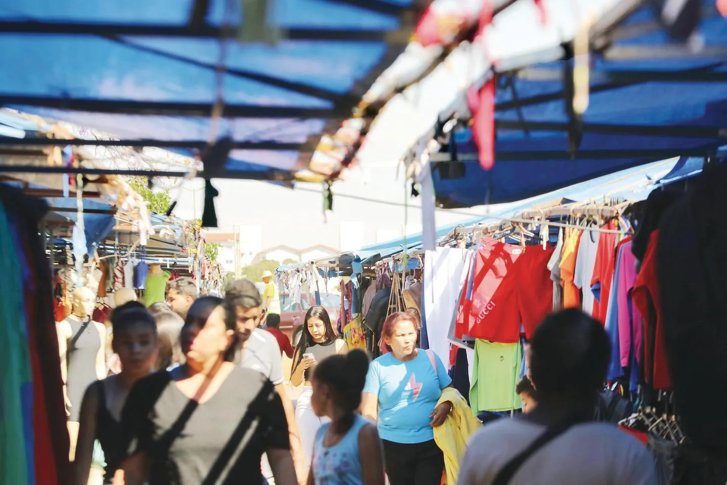 Prefeitura convoca feirantes para revalidação na Feira Hippie