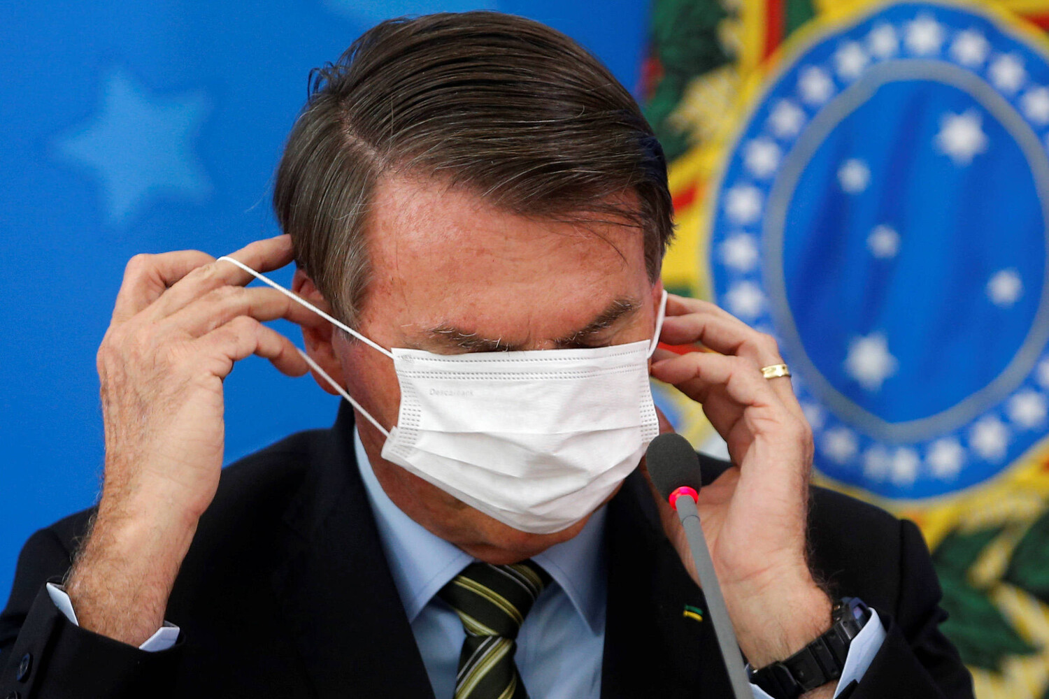 PGR solicita às redes sociais as postagens de Bolsonaro sobre eleições