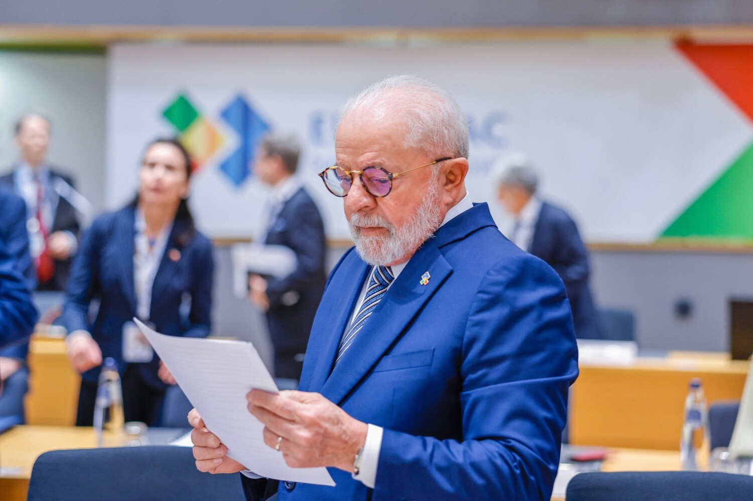 "Extremamente existosas", diz Lula sobre reuniões de líderes Celac-UE