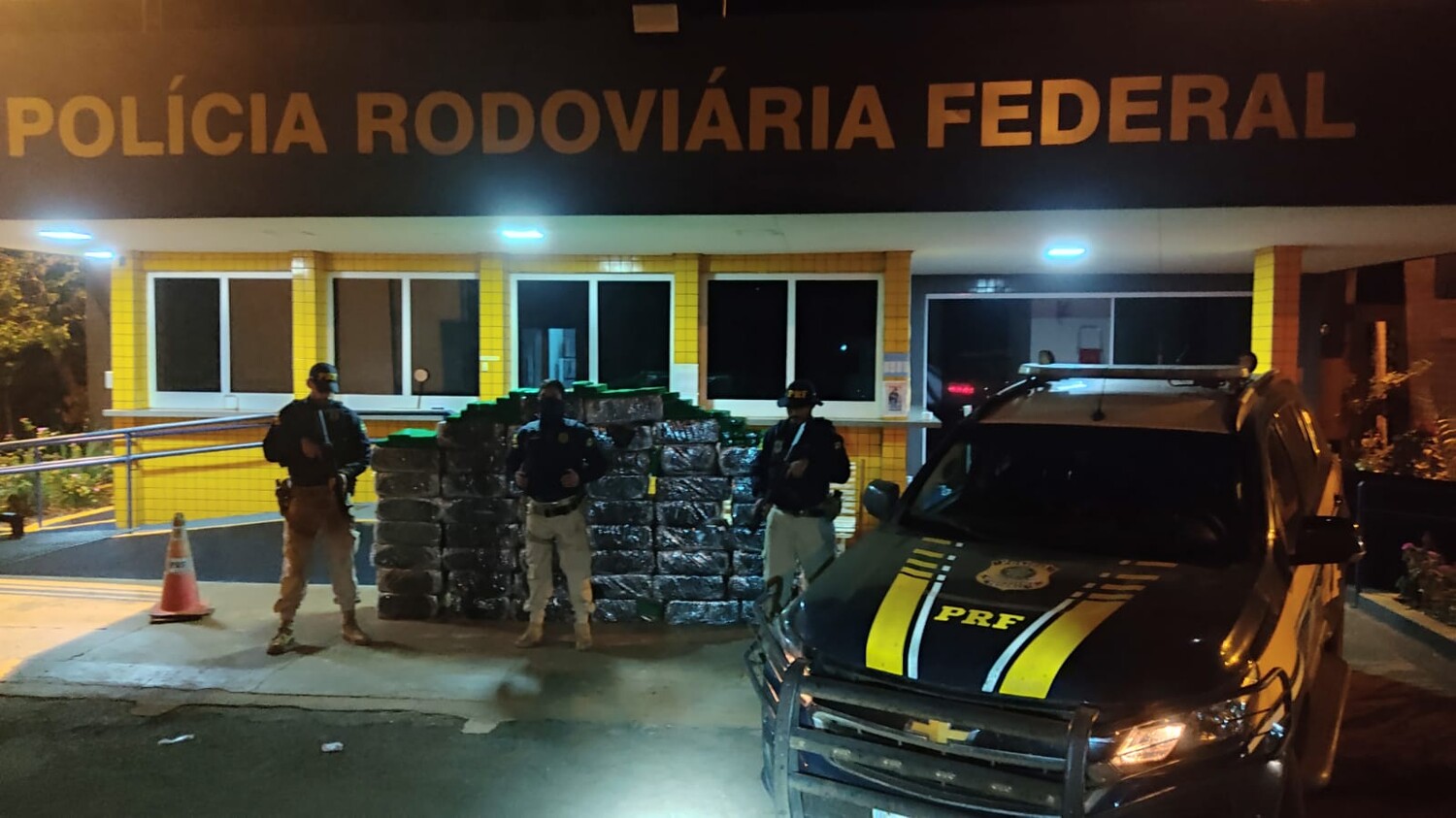 Vovô do tráfico é preso com mais de uma tonelada de maconha