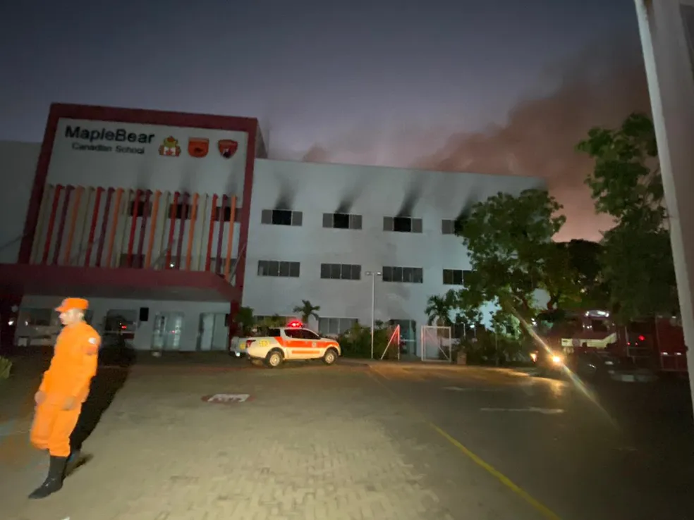 Incêndio de grandes proporções atinge escola infantil