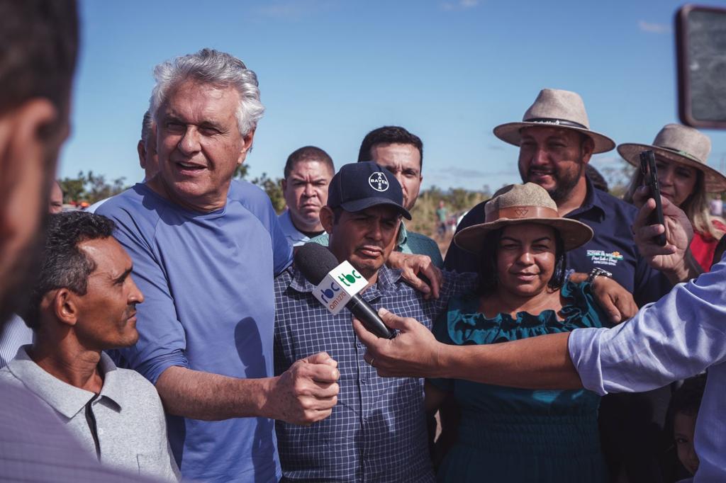 Governo de Goiás contempla agricultura familiar com programas sociais