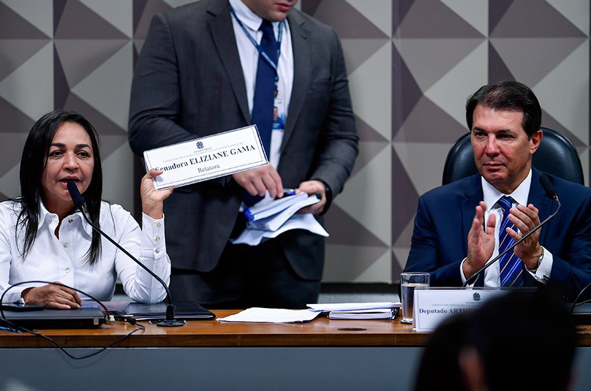 CPI dos Atos Antidemocráticas aciona STF para obter informações do Ministro da Justiça