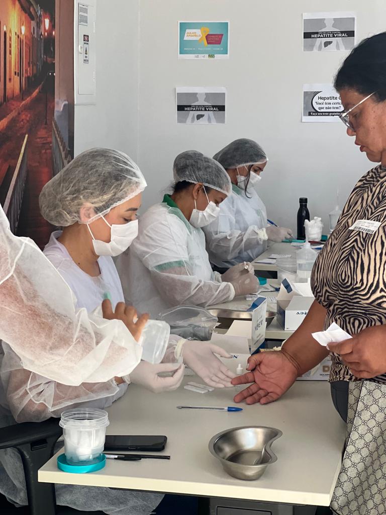 Policlínica de Goiás realiza teste rápido de hepatites
