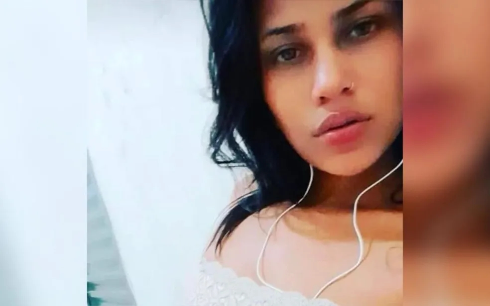 Homem é indiciado por feminicídio após matar namorada