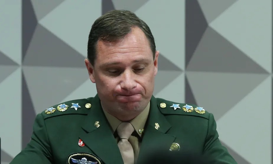 Depoimento de Mauro Cid dura mais de 10 horas e amedronta Casal Bolsonaro