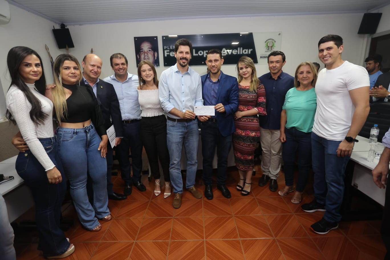 Em Bonfinópolis, Daniel Vilela recebe novos filiados ao MDB