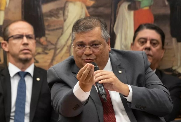 Dino diz que vai pedir investigação sobre agentes públicos da Lava Jato após decisão de Toffoli