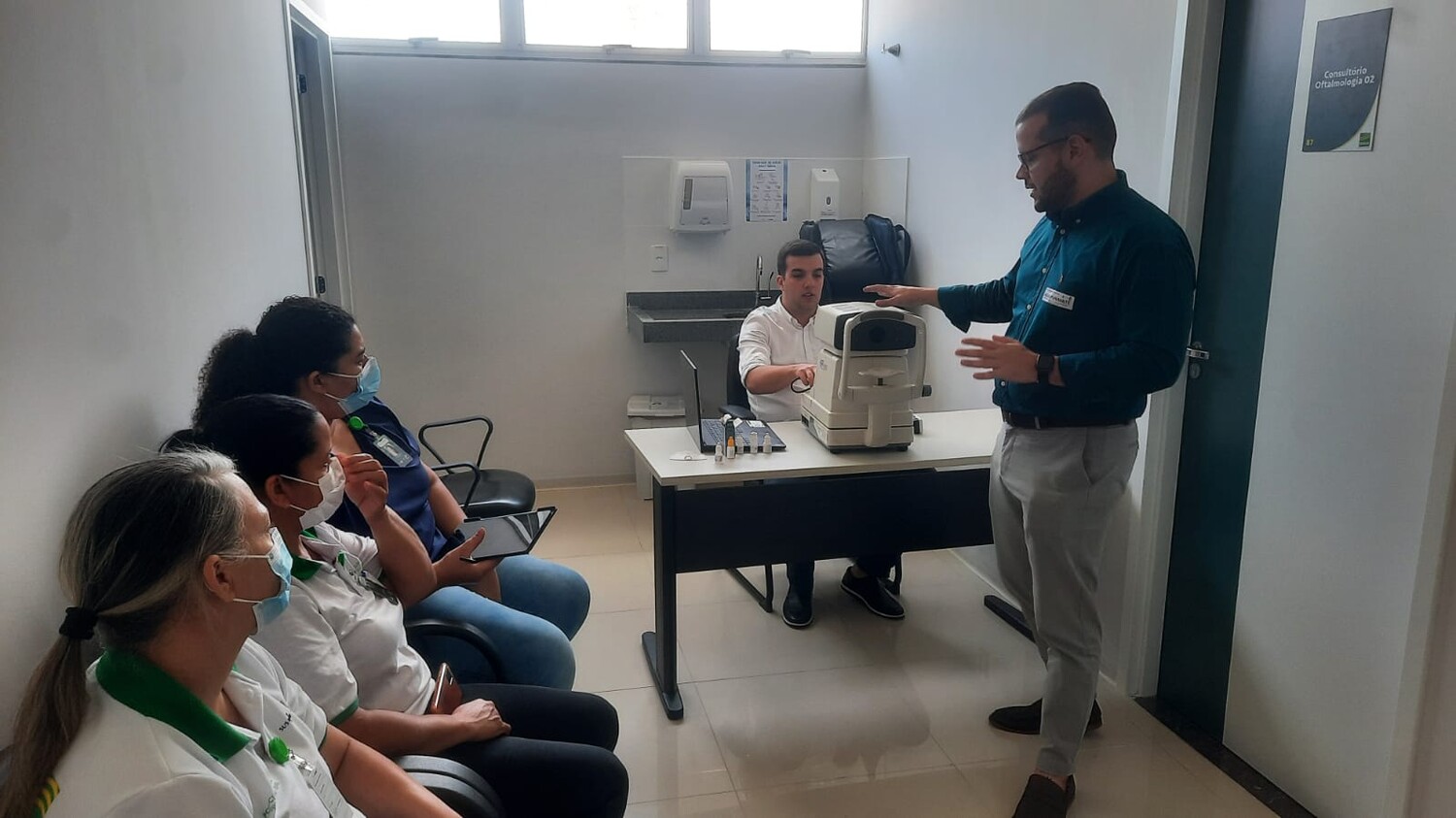 Policlínica de Goiás capacita equipe de enfermagem para atendimentos de oftalmologia