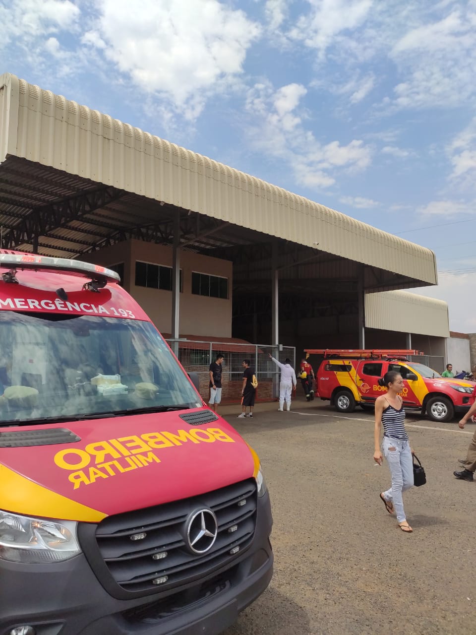 Funcionários ficam intoxicados após vazamento de gás
