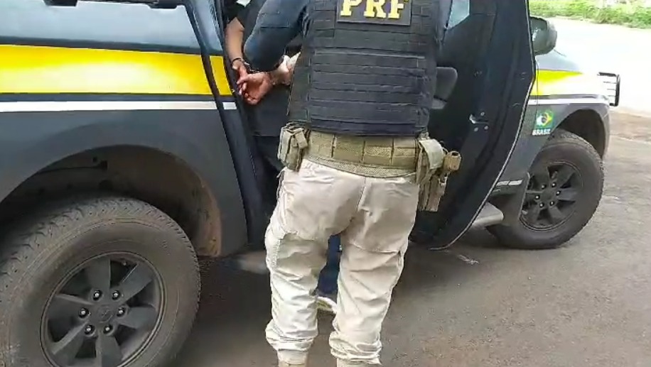 Colombiano é preso por dirigir embriagado