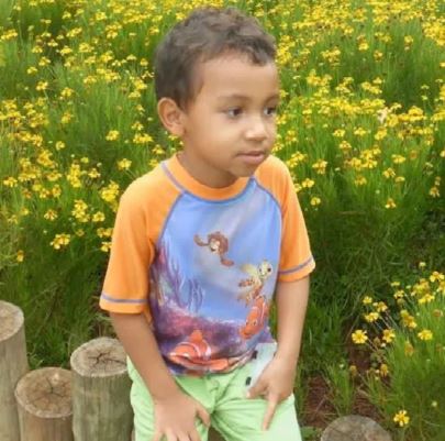 Criança morre após cair de janela de apartamento