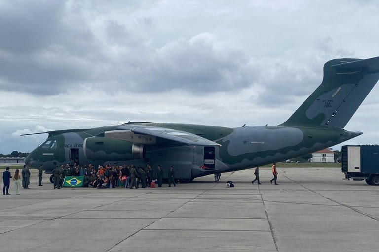 ‘Voltando em Paz’ repatriou 1.201 brasileiros, três bolivianas e 44 animais