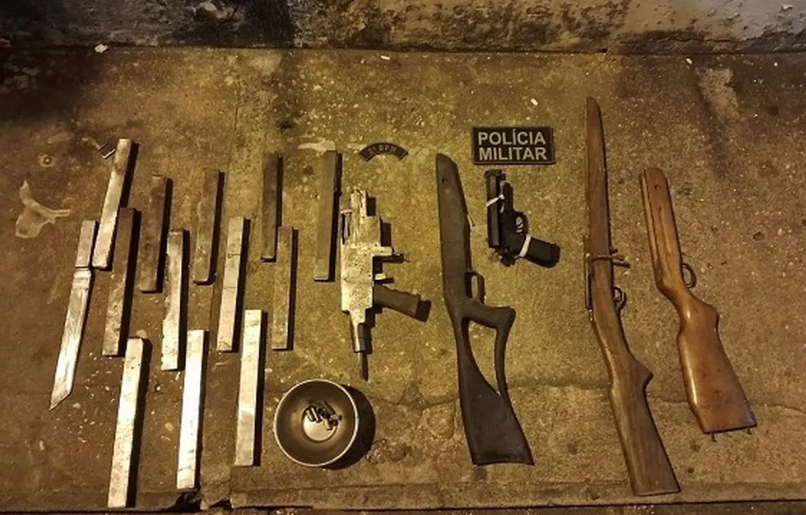 Oficina clandestina de fabricação de armas e desmanche de motos é desarticulada