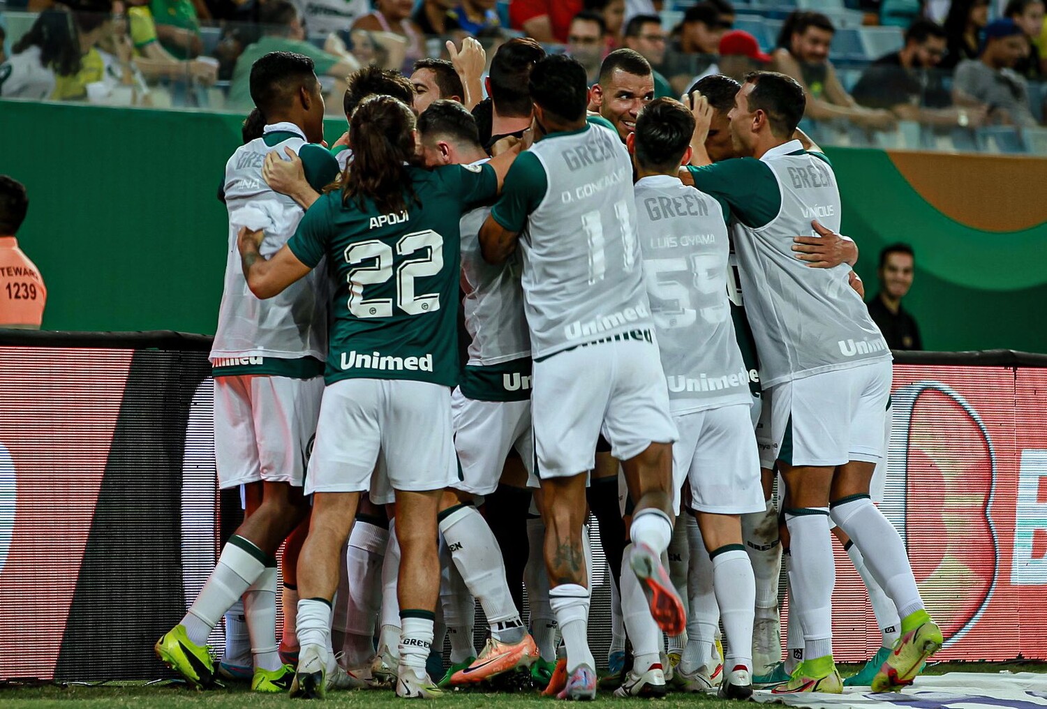 Goiás sai do Z4 e se prepara para jogo contra o Fluminense