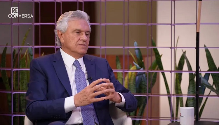 Caiado diz que votaria a favor de Flávio de Dino ao STF: ‘Tem estofo’
