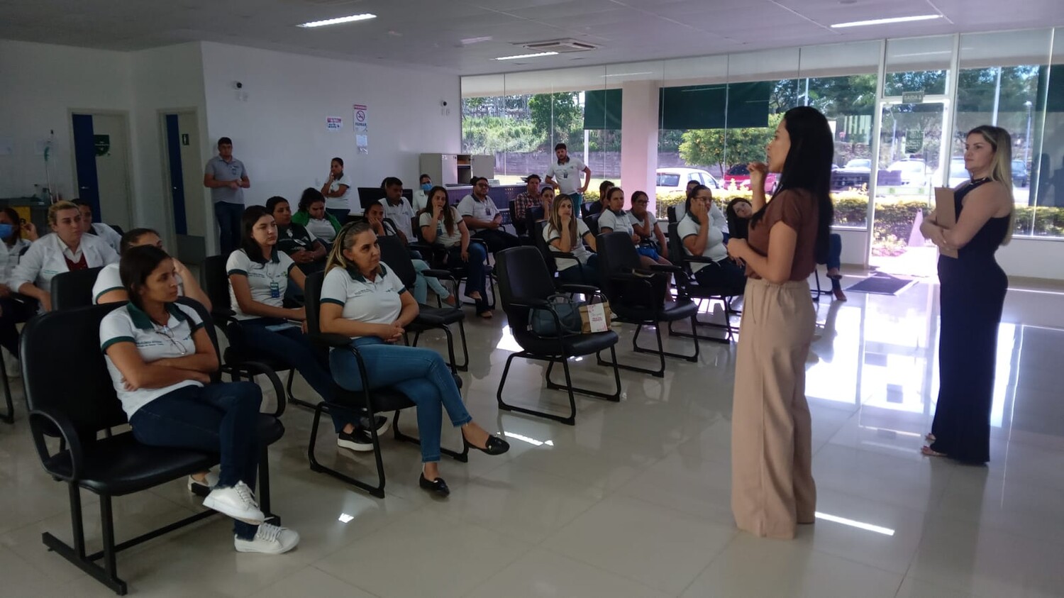 Assédio moral e sexual é tema de palestra na Policlínica de Goianésia