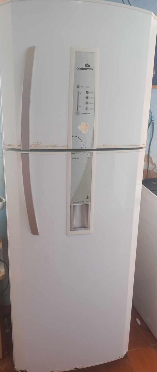 Cliente relata prejuízo com queda de energia