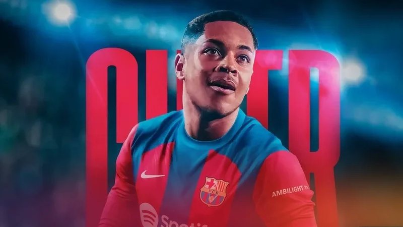 Barcelona anuncia a chegada do brasileiro Vitor Roque como presente de Natal à torcida