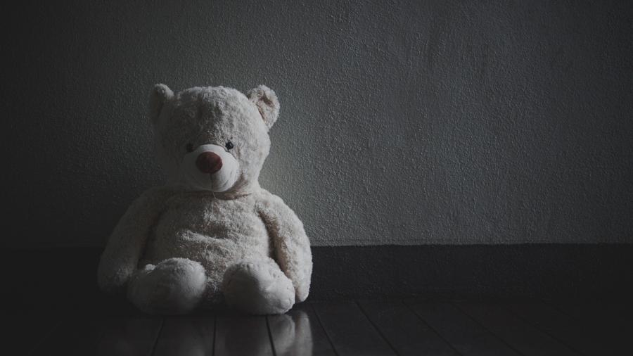 Homem é preso após estuprar menino de 9 anos em creche