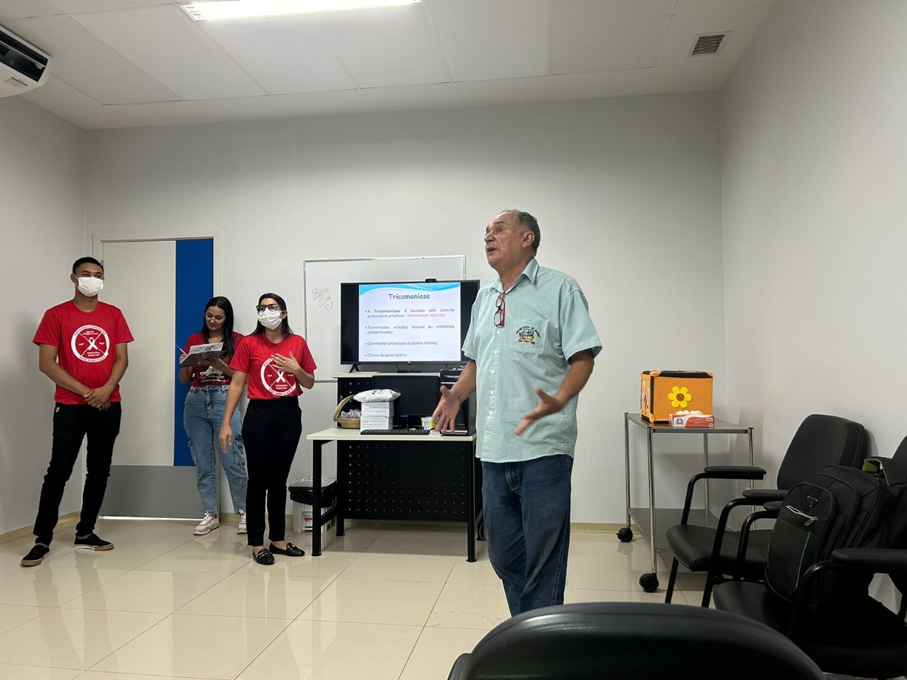 Policlínica de Quirinópolis treina colaboradores sobre fluxo de testagem de Infecções Sexualmente Transmissíveis