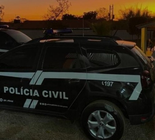Homem executado com vários tiros e amordaçado