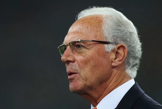 Beckenbauer, bicampeão mundial com a Alemanha, morre aos 78 anos