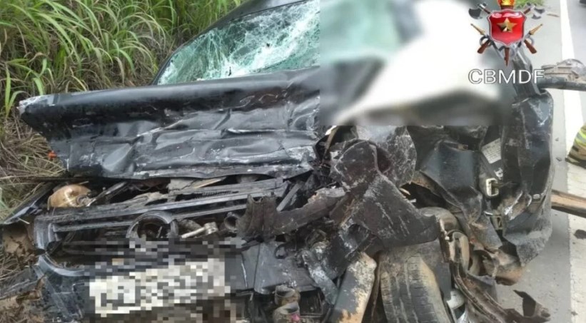 Motorista morre em grave acidente com caminhão