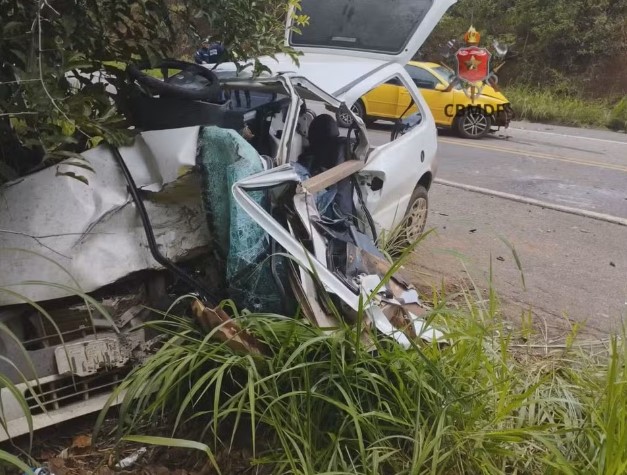 Grave acidente deixa uma mulher morta e dois feridos