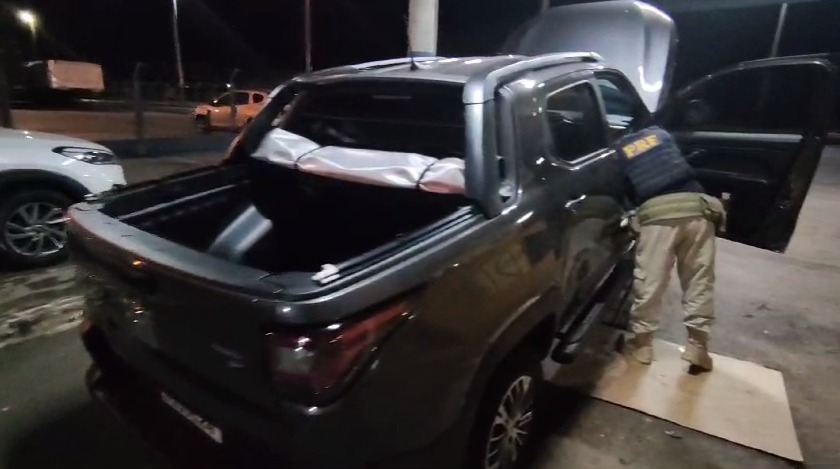 Empresário é preso com veículo roubado com placa clonada
